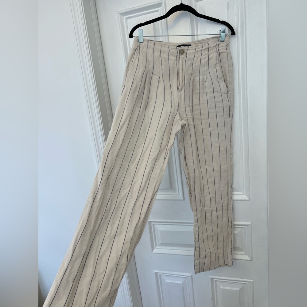 Size 4 Banana Republic 100% Linen Trouser Pants